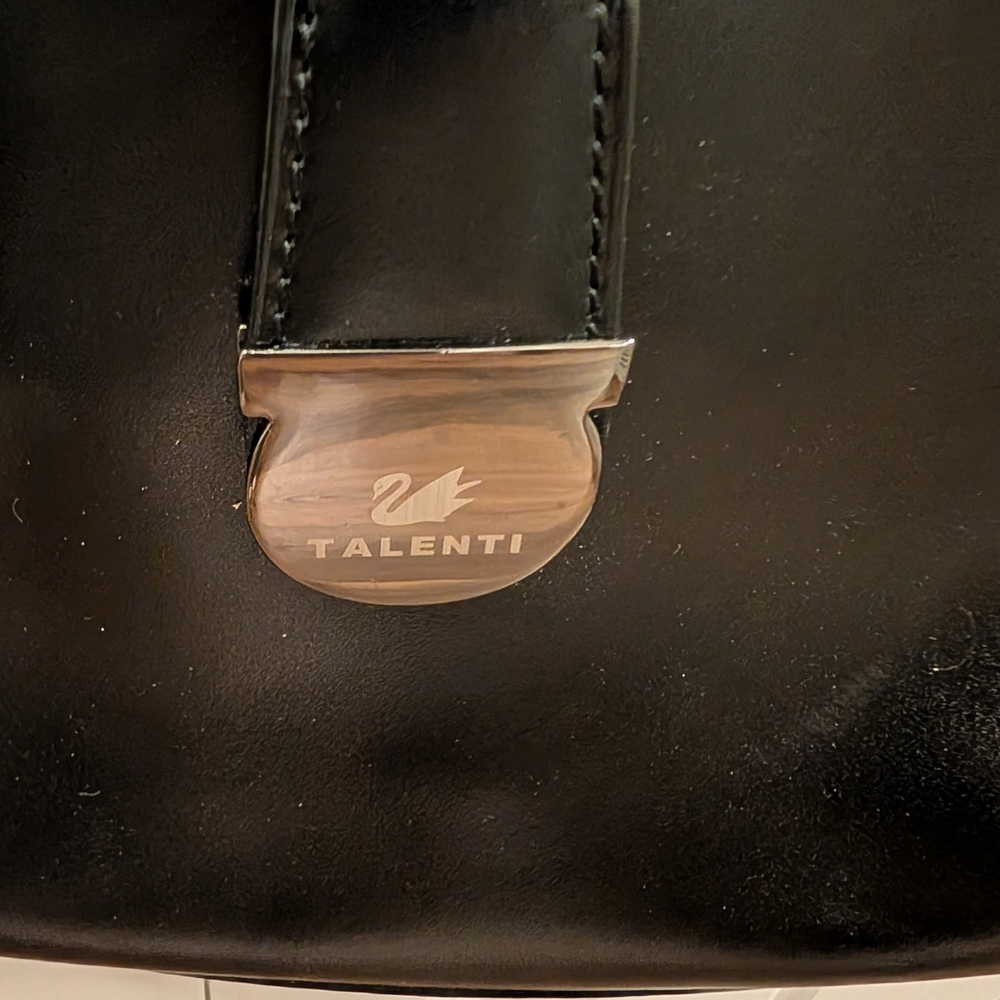 Elegant Black Women's Bag - Picture 3 of 3